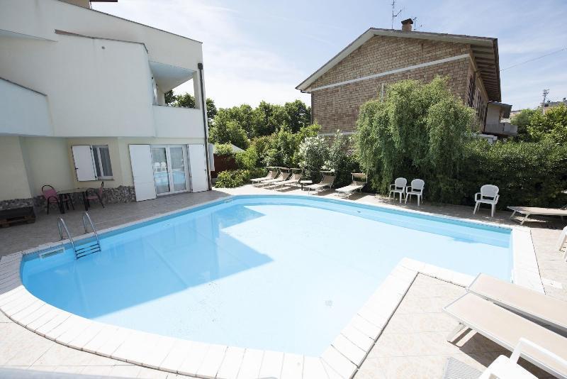 Hotel Settebello B&B Cesenatico Esterno foto