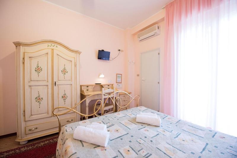 Hotel Settebello B&B Cesenatico Esterno foto