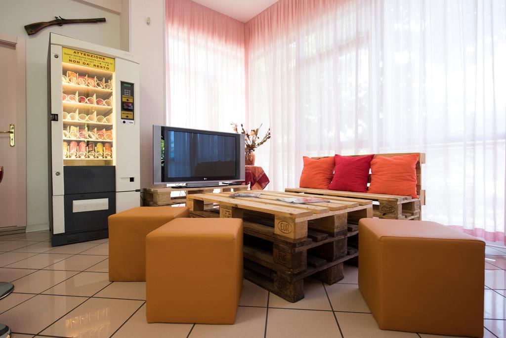 Hotel Settebello B&B Cesenatico Esterno foto