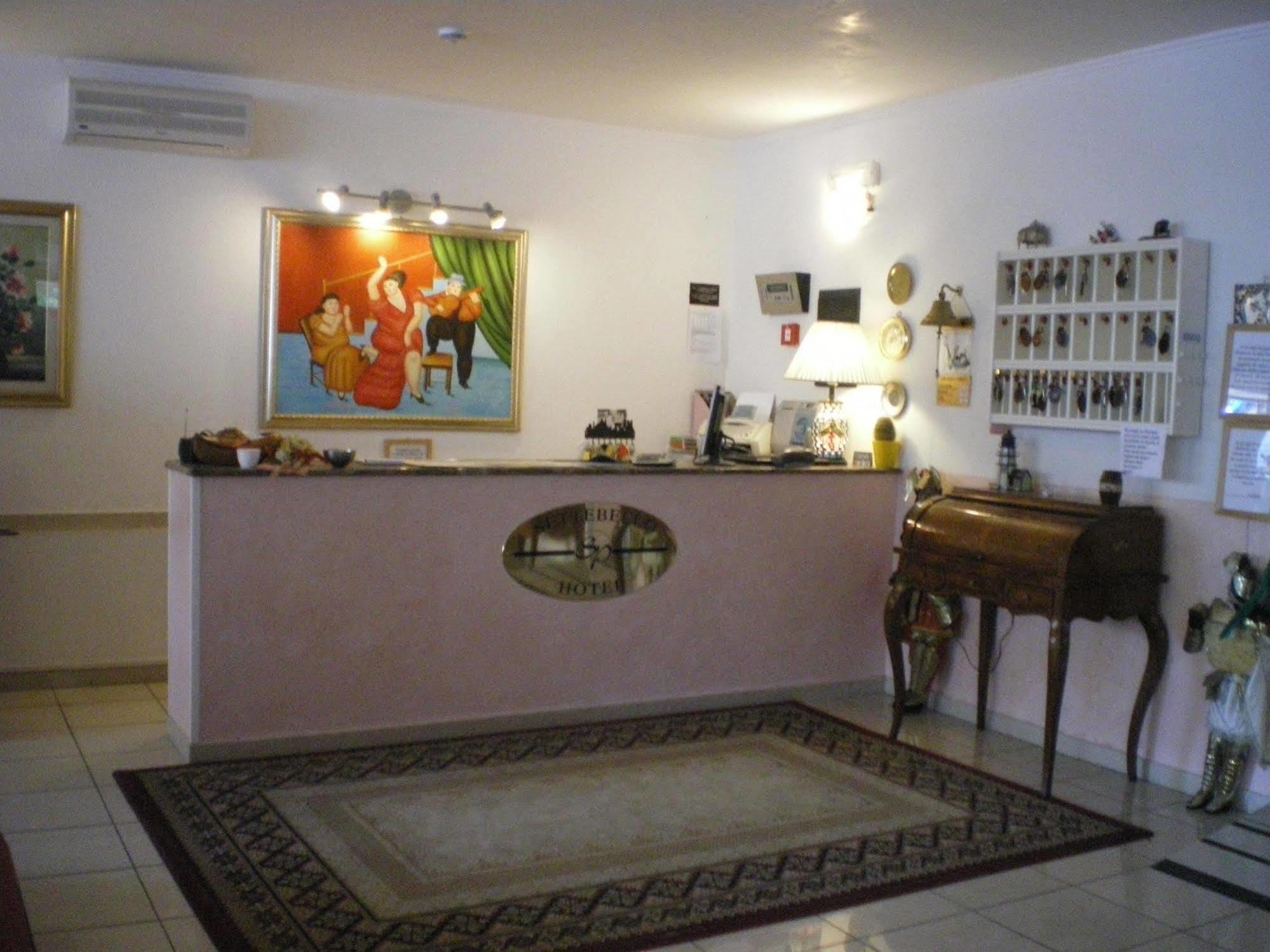 Hotel Settebello B&B Cesenatico Esterno foto